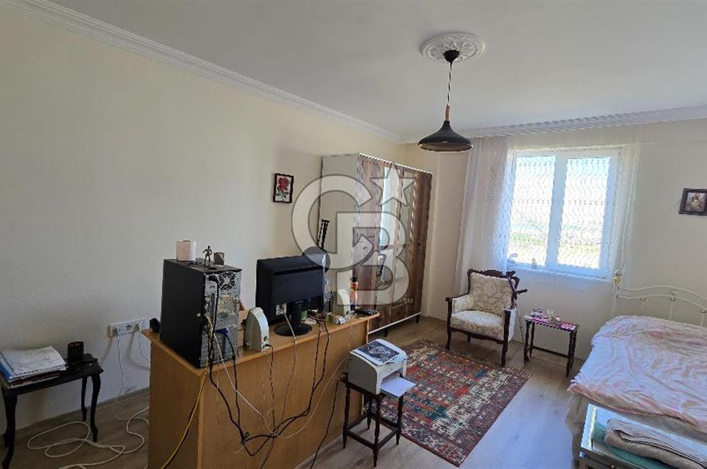 Gölbaşı, Bahçelievlerde Göl Manzaralı Müstakil Villa