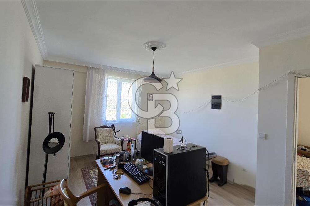 Gölbaşı, Bahçelievlerde Göl Manzaralı Müstakil Villa