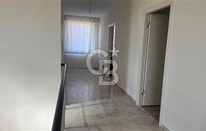 Gölbaşı, Bahçelievlerde Göl Manzaralı Müstakil Villa