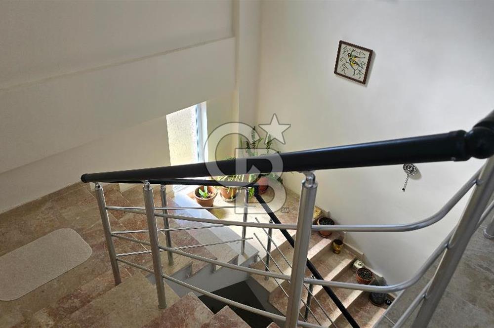 Gölbaşı, Bahçelievlerde Göl Manzaralı Müstakil Villa