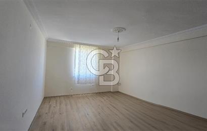 Gölbaşı, Bahçelievlerde Göl Manzaralı Müstakil Villa