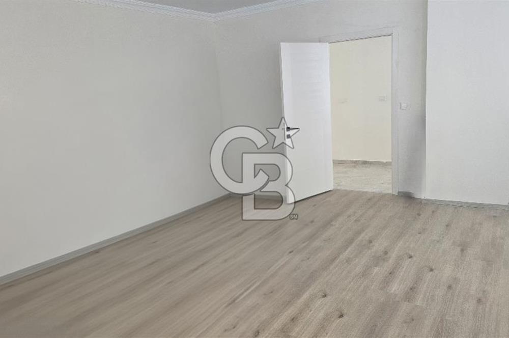 Gölbaşı, Bahçelievlerde Göl Manzaralı Müstakil Villa