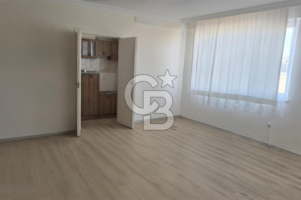 Gölbaşı, Bahçelievlerde Göl Manzaralı Müstakil Villa