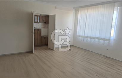 Gölbaşı, Bahçelievlerde Göl Manzaralı Müstakil Villa
