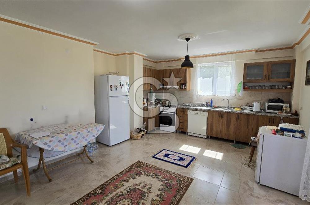 Gölbaşı, Bahçelievlerde Göl Manzaralı Müstakil Villa
