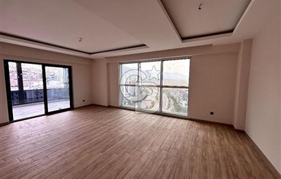 Yeniyol Üzeri Zümrüt Mah. Panoramik Manzaralı 3+1 Satılık Daire