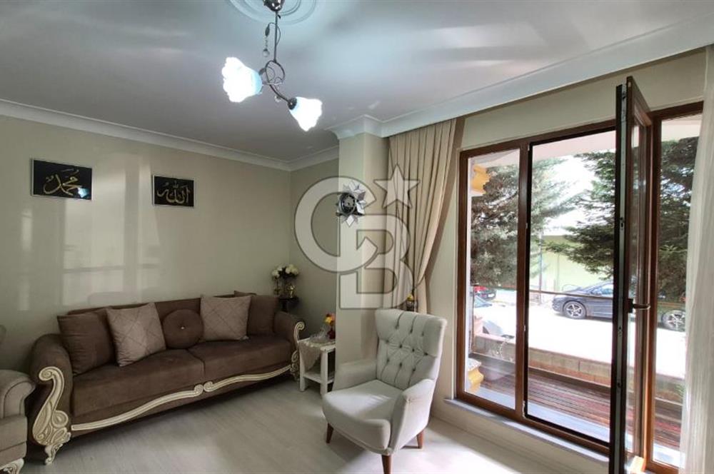 Sancaktepe İnönü Mahallesi Boran Sokakta Satılık 4+1 Ters Dubleks Daire