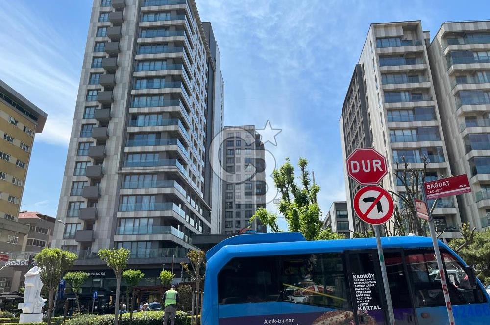 Maltepe Altayçeşme Nihal Sokakta 4 katlı binada kombili kiralık daire 
