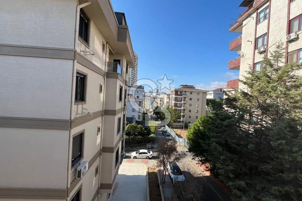 Maltepe Altayçeşme Nihal Sokakta 4 katlı binada kombili kiralık daire 