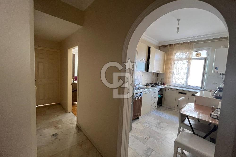 Maltepe Altayçeşme Nihal Sokakta 4 katlı binada kombili kiralık daire 