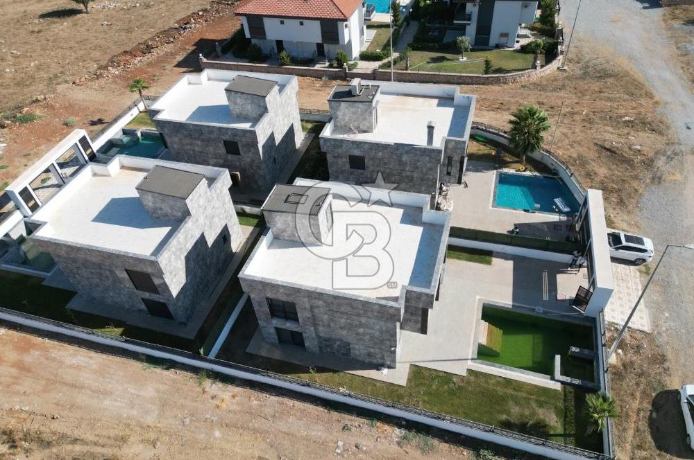 Didim Efelerde TAM MÜSTAKİL Deniz Manzaralı Havuzlu Otoparklı 5+1 Villa