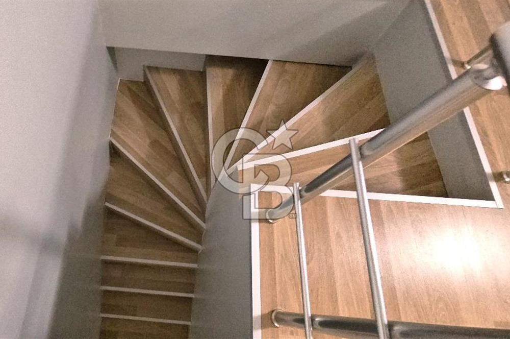 ÜSKÜDAR ÜNALAN GENİŞ TERASLI MANZARALI 90m2 2+1 KİRALIK TERAS DUBLEKS DAİRE FIRSATI
