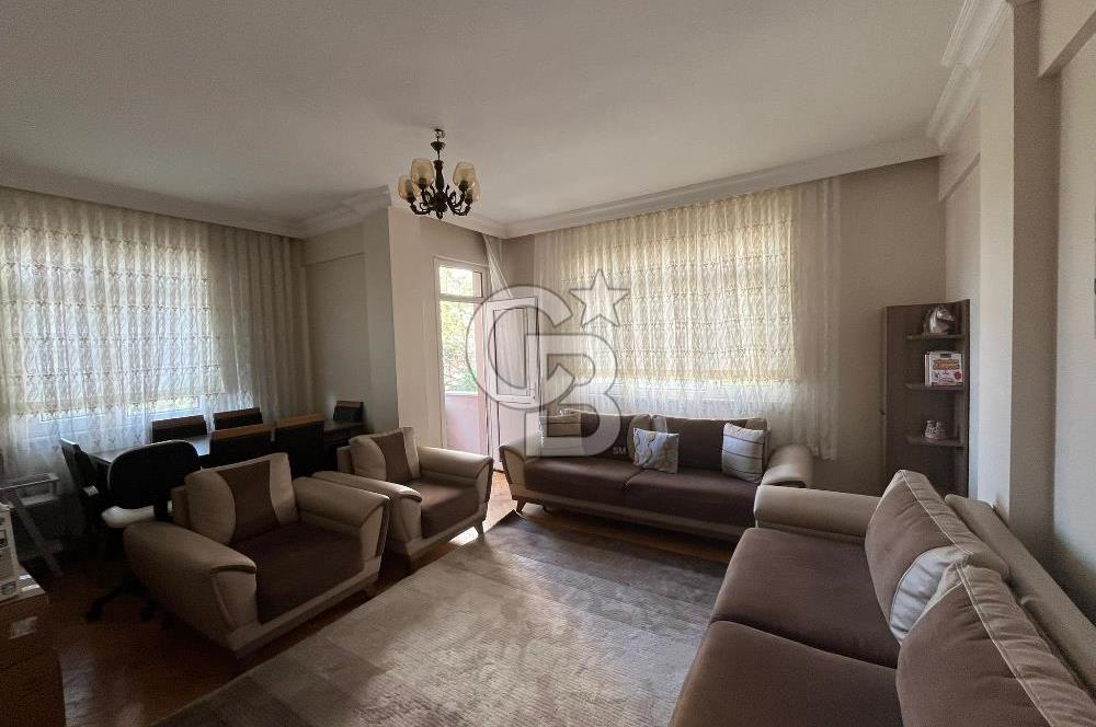 Maltepe Altayçeşme Nihal Sokakta 4 katlı binada kombili kiralık daire 
