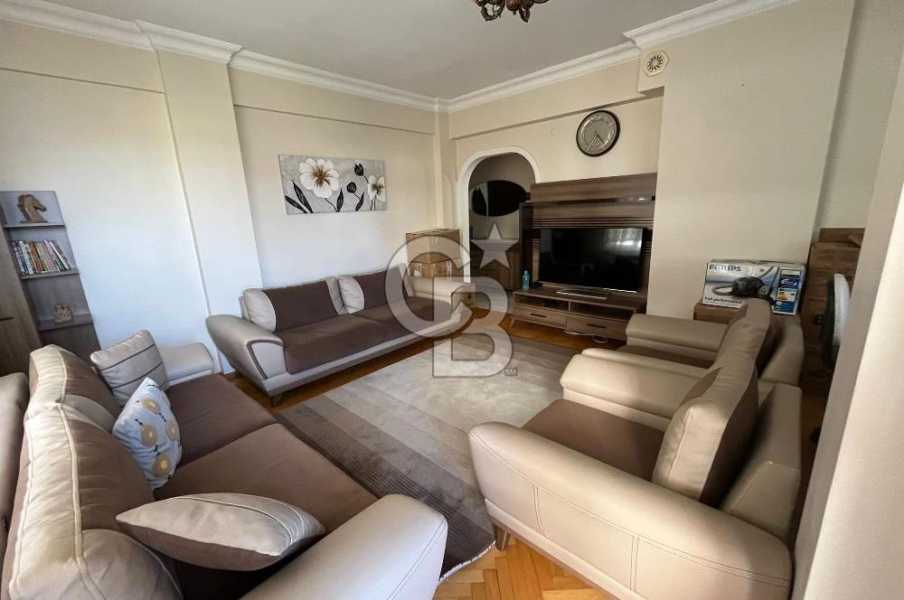 Maltepe Altayçeşme Nihal Sokakta 4 katlı binada kombili kiralık daire 