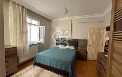Maltepe Altayçeşme Nihal Sokakta 4 katlı binada kombili kiralık daire 