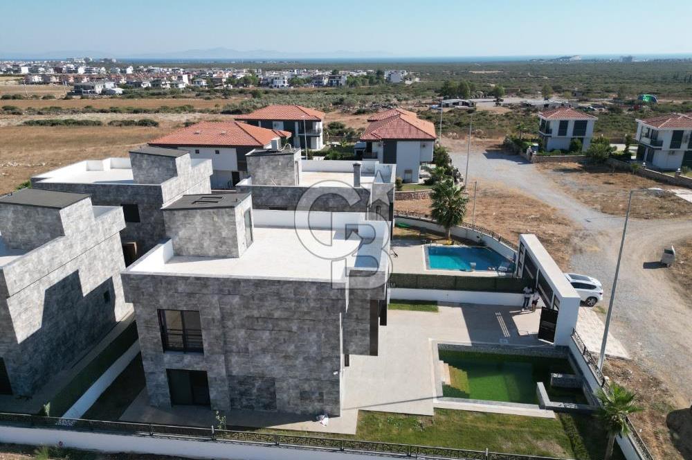 Didim Efelerde TAM MÜSTAKİL Deniz Manzaralı Havuzlu Otoparklı 5+1 Villa