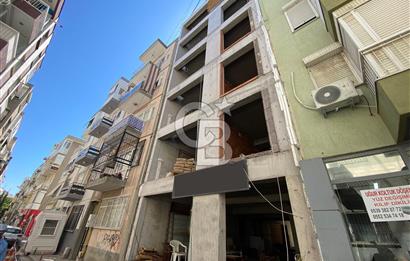 Karşıyaka Merkezi Lokasyonda 1+1 Satılık Daire