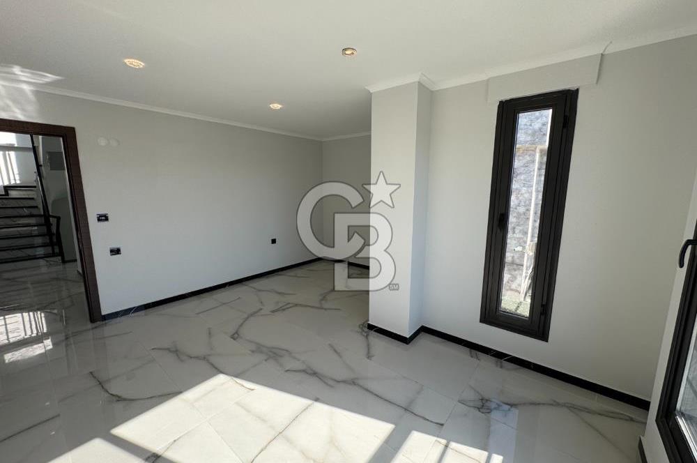 Didim Efelerde TAM MÜSTAKİL Deniz Manzaralı Havuzlu Otoparklı 5+1 Villa