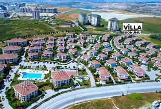 BAHÇEŞEHİR KELEBEKLER VADİSİNDE ŞEREFİYESİ EN YÜKSEK 5+2 VİLLA