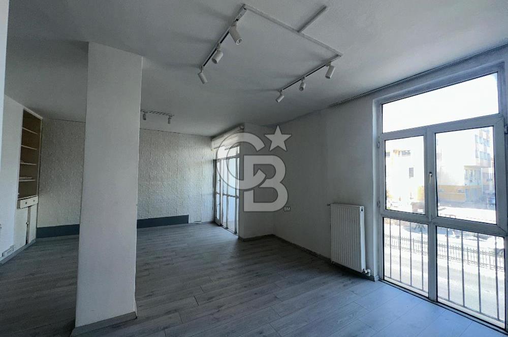 Akmerkez Petrol Sitesi Kiralık Daire ve Tabela Değeri Yüksek Ofis