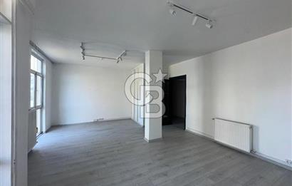 Akmerkez Petrol Sitesi Kiralık Daire ve Tabela Değeri Yüksek Ofis
