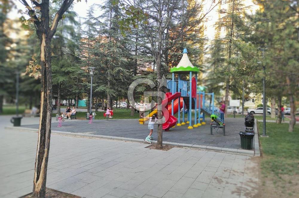 Elvankent Banka Blokları Peyzaj Manzaralı 3+1 Satılık Daire