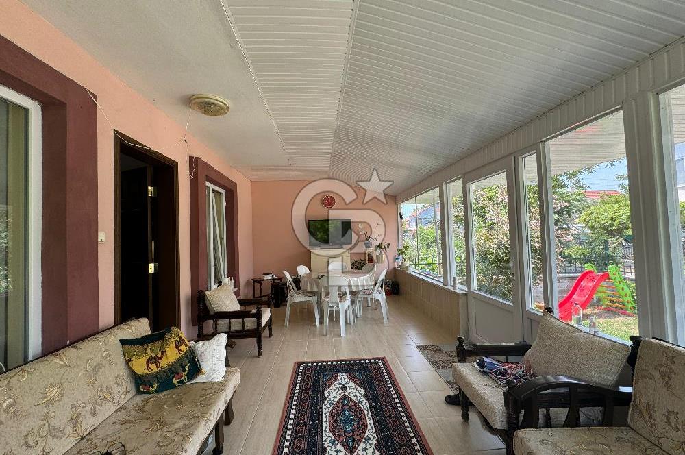 Denize Yakın Eşyalı Kiralık Villa