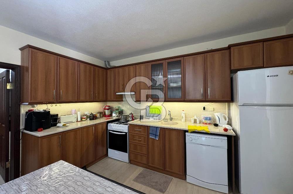 Denize Yakın Eşyalı Kiralık Villa