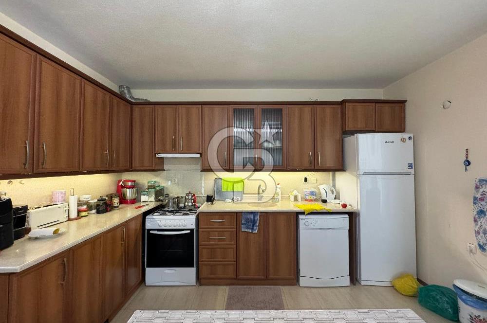 Denize Yakın Eşyalı Kiralık Villa