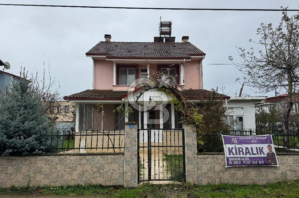 Denize Yakın Eşyalı Kiralık Villa