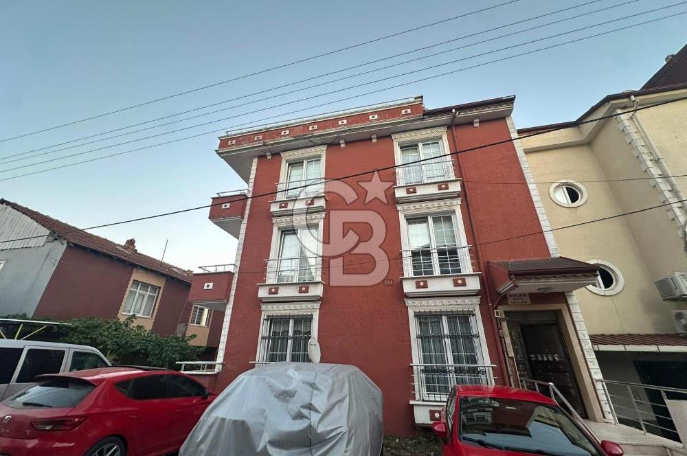 DERİNCE İBNİSİNA MAHALLESİ 6+1 EĞİMSİZ SATILIK ÇATI DUBLEKS..
