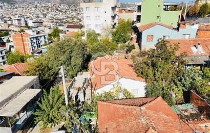 Bayraklı Emek Mahallesinde 241 M2 Arsa İçi Satılık Müstakil Ev