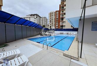 ÇEKMEKÖY DE HAVUZLU GÜVENLİKLİ SİTEDE KİRALIK 1+1