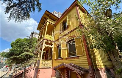 KIZILTOPRAK'TA KÖŞK 
