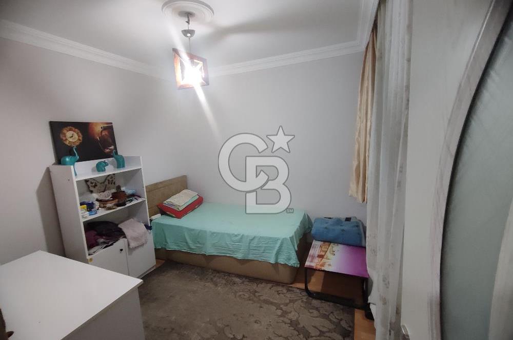 Küçükyalı Mithatpaşa CD. 3+1 satılık daire 