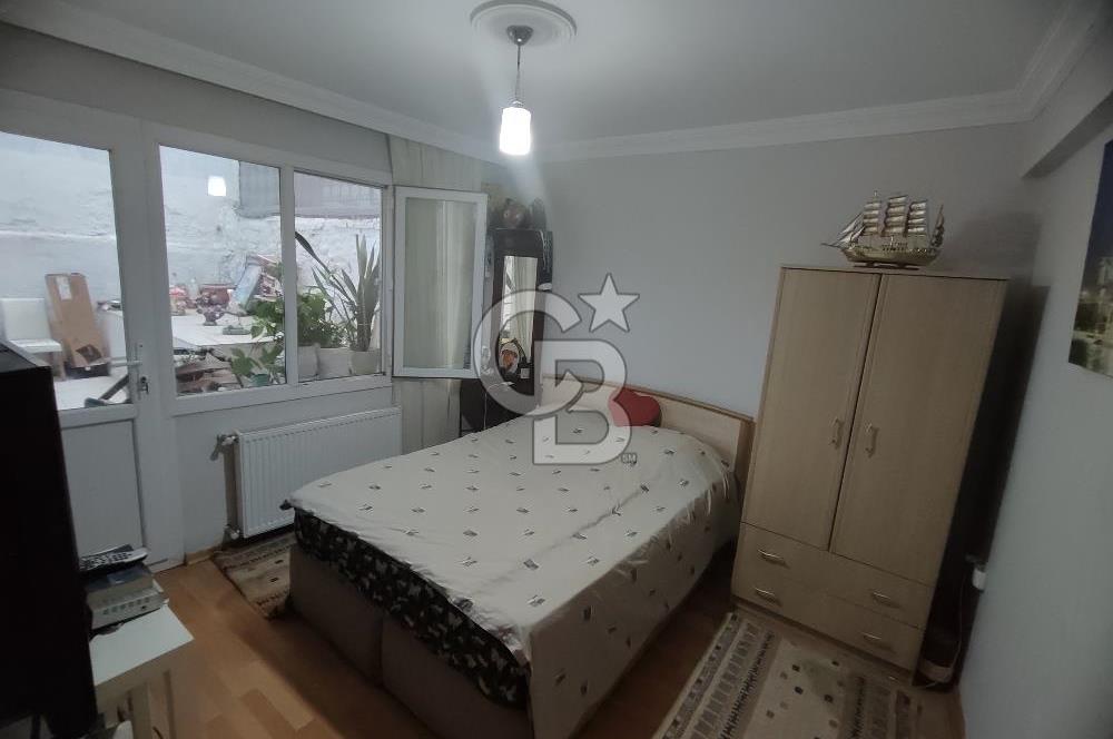 Küçükyalı Mithatpaşa CD. 3+1 satılık daire 
