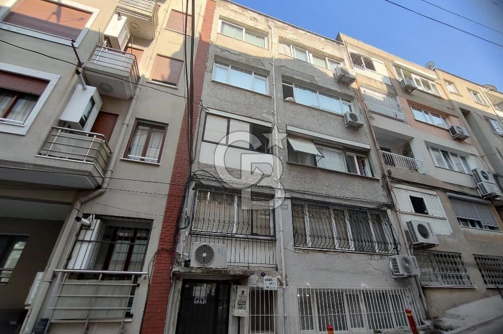 Küçükyalı Mithatpaşa CD. 3+1 satılık daire 