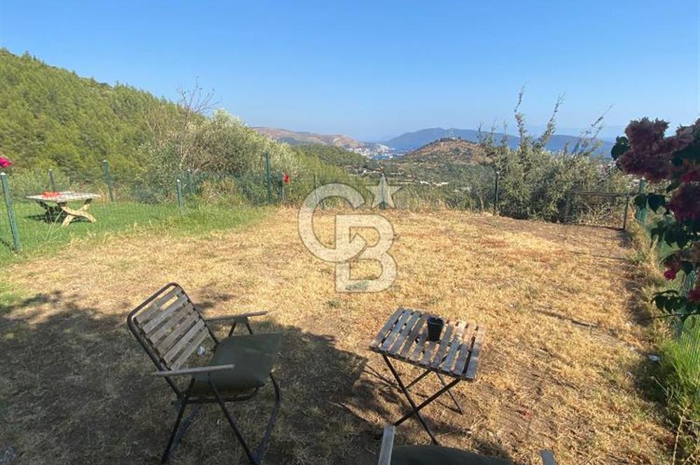Bodrum Konacık'ta Panoramik Deniz Manzaralı Satılık Bahçe Dubleksi