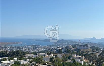 Bodrum Konacık'ta Panoramik Deniz Manzaralı Satılık Bahçe Dubleksi