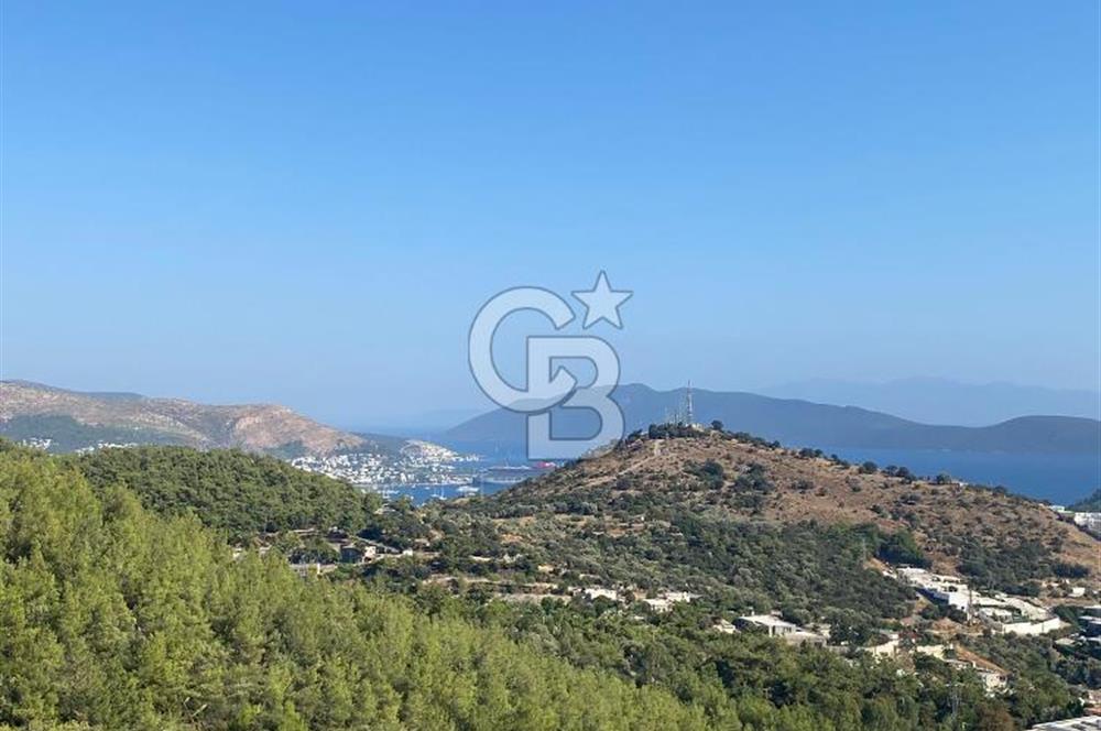 Bodrum Konacık'ta Panoramik Deniz Manzaralı Satılık Bahçe Dubleksi