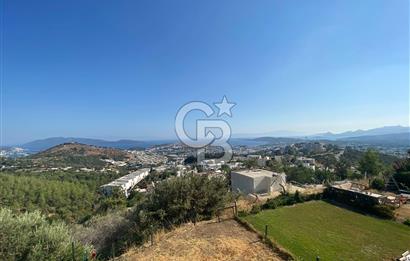Bodrum Konacık'ta Panoramik Deniz Manzaralı Satılık Bahçe Dubleksi