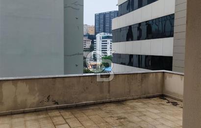 Beşiktaş Dikilitaş’ta 4 Katlı Ticari Bina – 560 m² – Merkezi Konumda