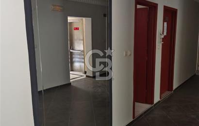 Beşiktaş Dikilitaş’ta 4 Katlı Ticari Bina – 560 m² – Merkezi Konumda
