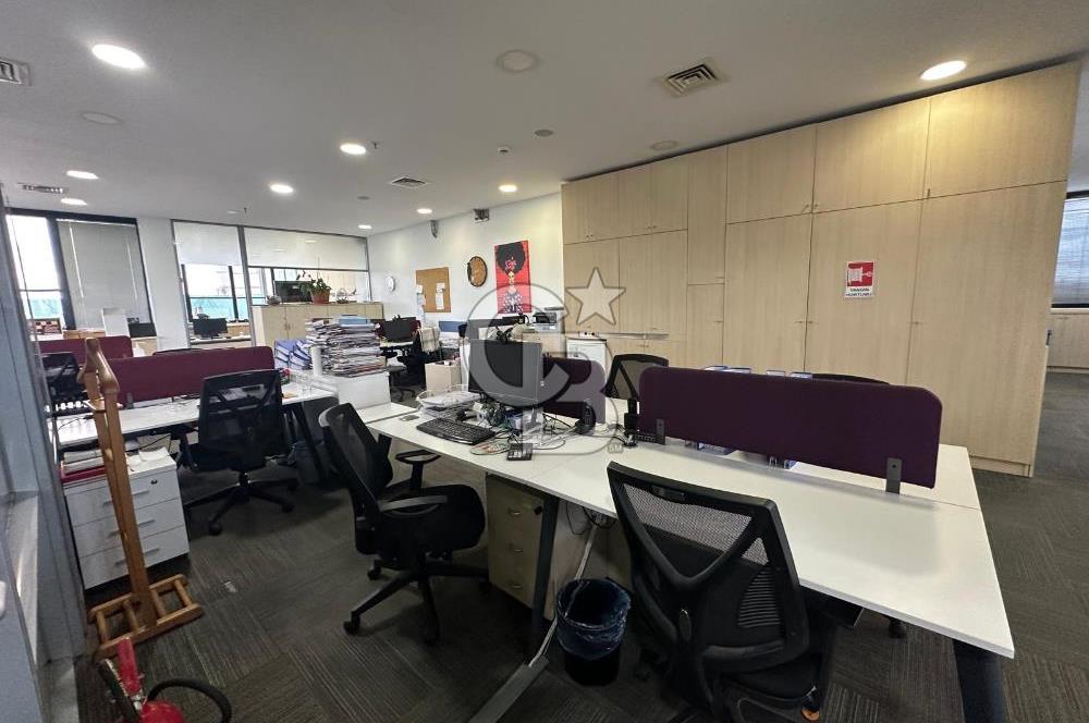 KAVACIK MERKEZDE SATILIK EŞSİZ 800 m2 PLAZA KATI