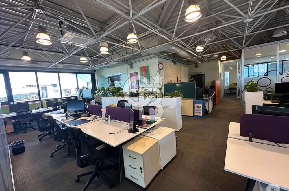KAVACIK MERKEZDE SATILIK EŞSİZ 800 m2 PLAZA KATI