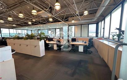 KAVACIK MERKEZDE SATILIK EŞSİZ 800 m2 PLAZA KATI