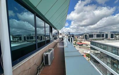 KAVACIK MERKEZDE SATILIK EŞSİZ 800 m2 PLAZA KATI
