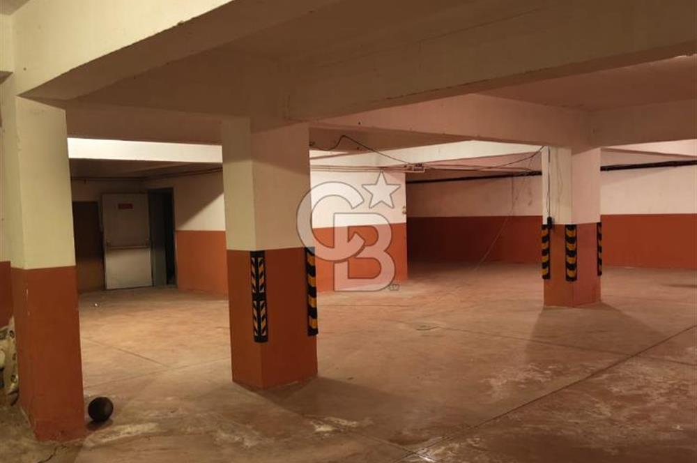 Beşiktaş Dikilitaş’ta 4 Katlı Ticari Bina – 560 m² – Merkezi Konumda