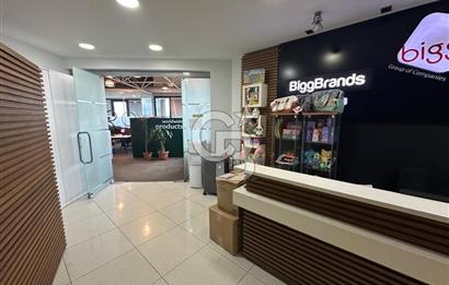 KAVACIK MERKEZDE SATILIK EŞSİZ 800 m2 PLAZA KATI