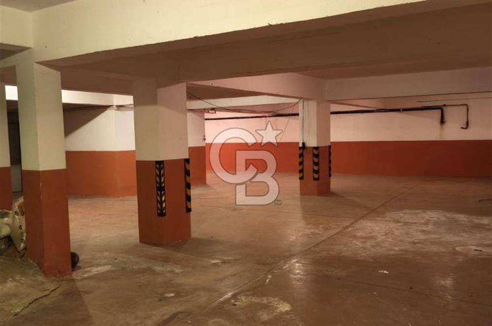Beşiktaş Dikilitaş’ta 4 Katlı Ticari Bina – 560 m² – Merkezi Konumda